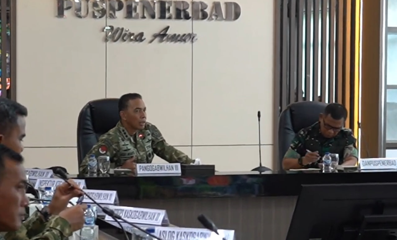 PANGKOGABWILHAN III LAKSANAKAN AUDIENSI KE DANPUSPENERBAD, PERKUAT SINERGI OPERASI GABUNGAN TNI